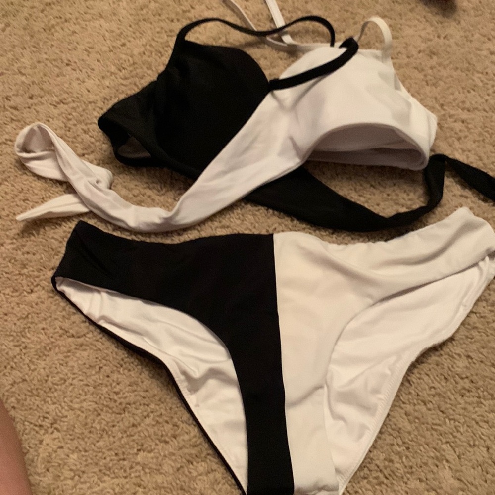 Victorias Secret molded cup cheeky bikini. Size M bottoms and 36D top.